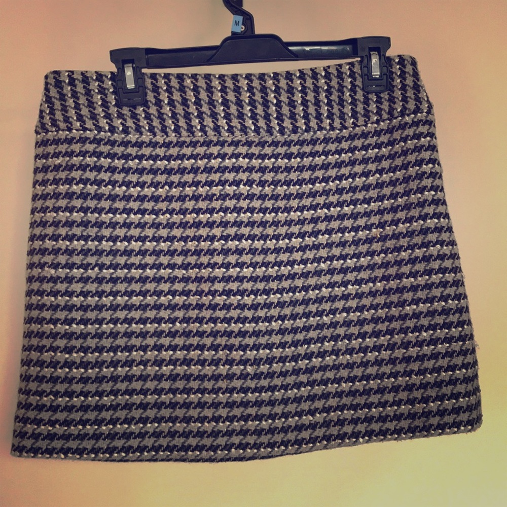 Limited houndstooth skirt